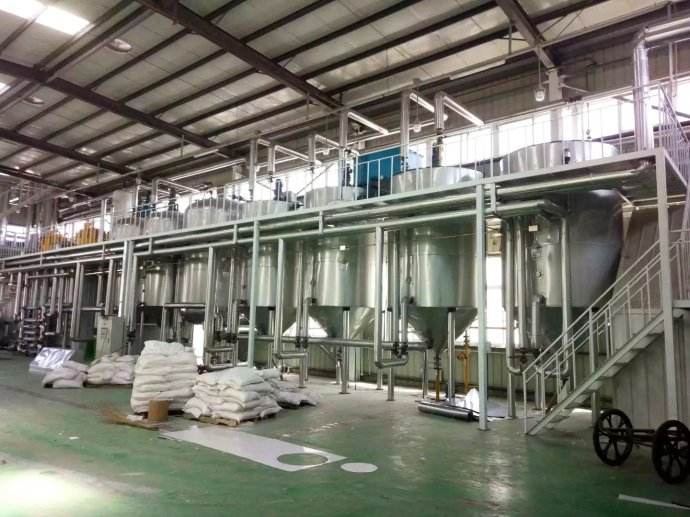Batch refining machine